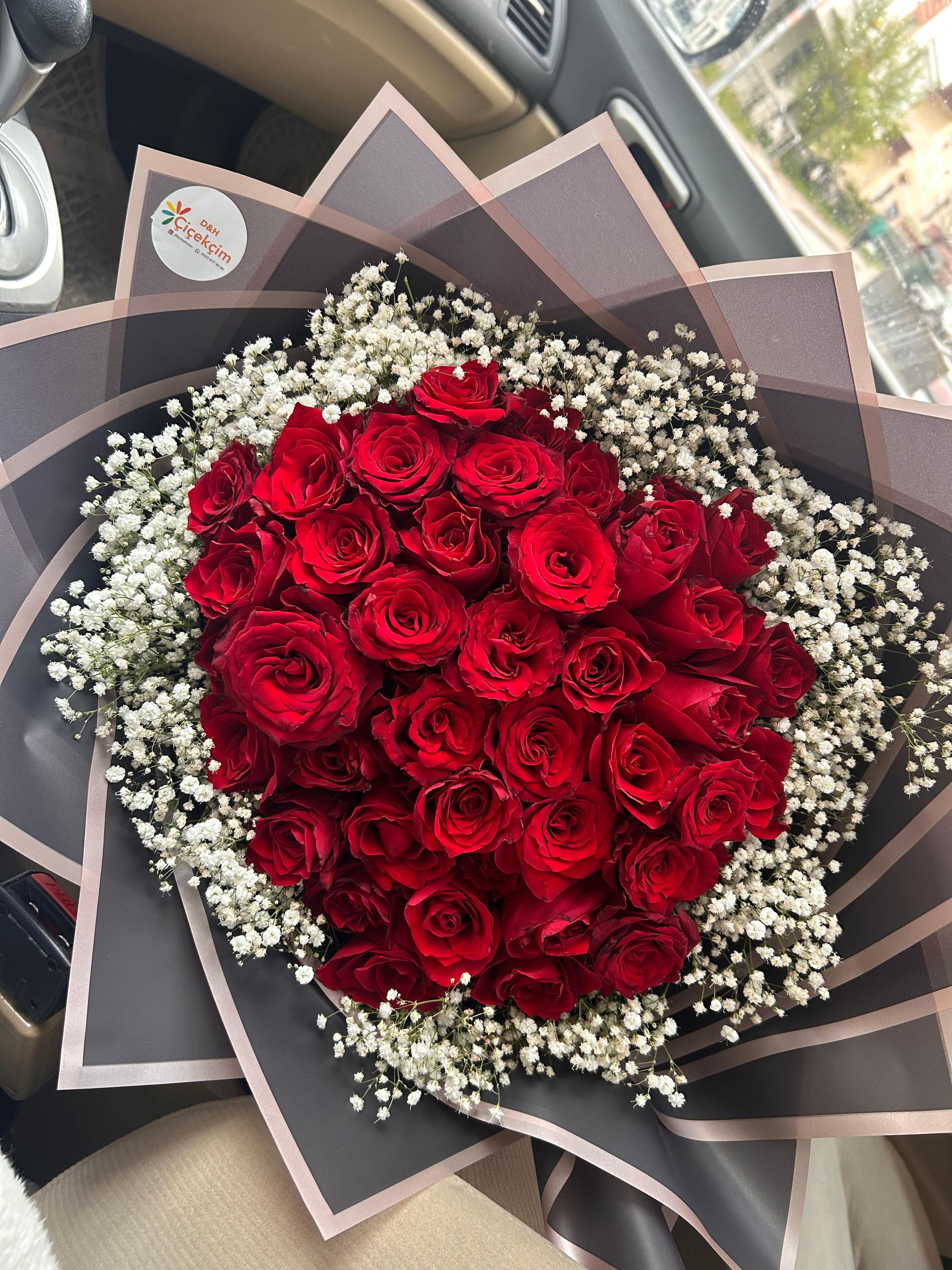 CANLI 41'Lİ GÜL BUKETİ